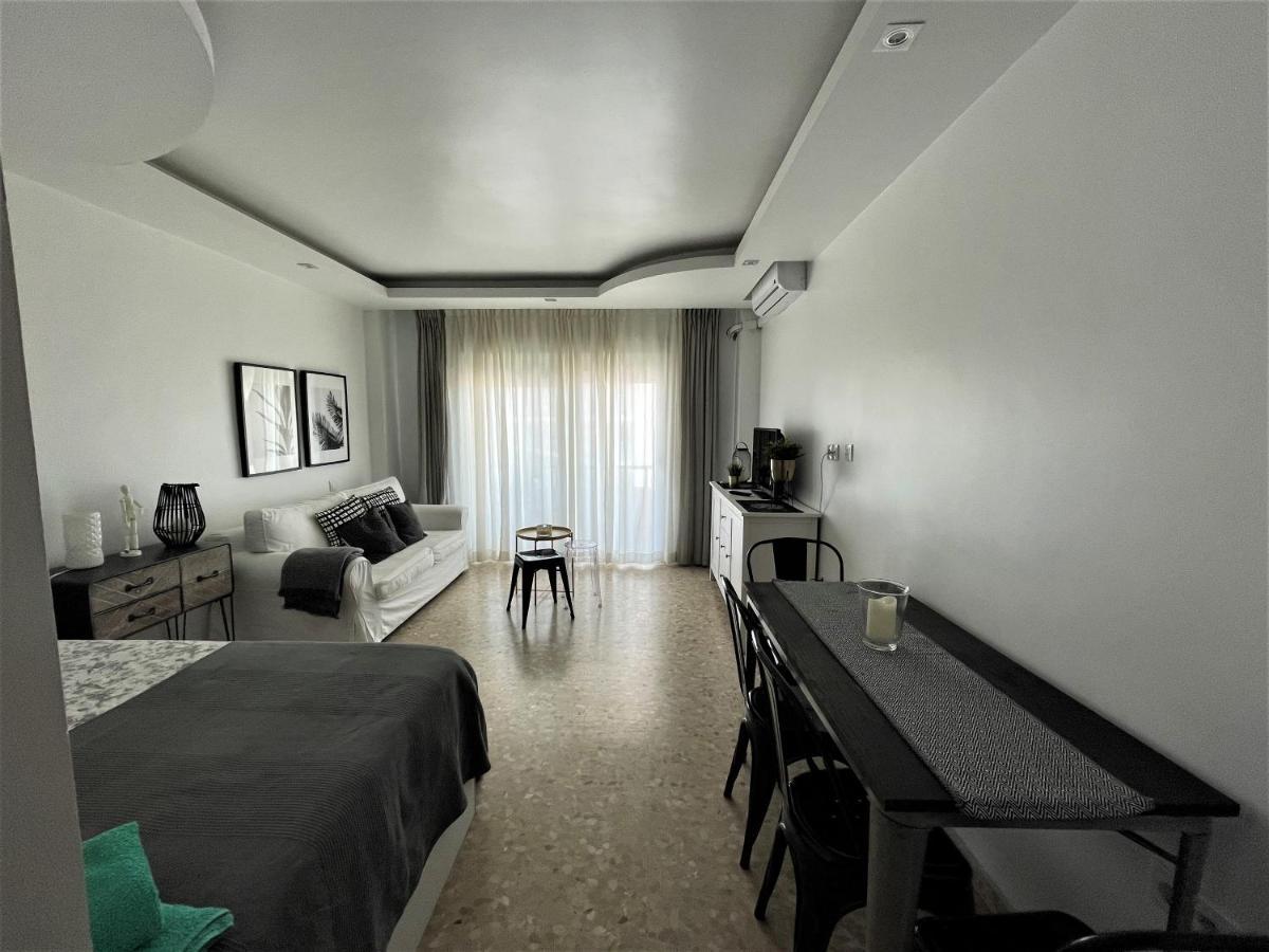 Ver620: Seaside Terrace Retreat with City Proximity Torremolinos Exterior photo